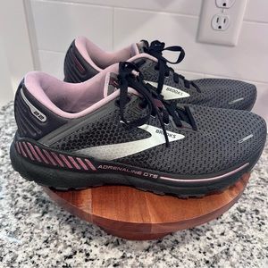 Brooks Adrenaline GTS 22 Womens 9 Limited Edition Pearl Black Metallic Running